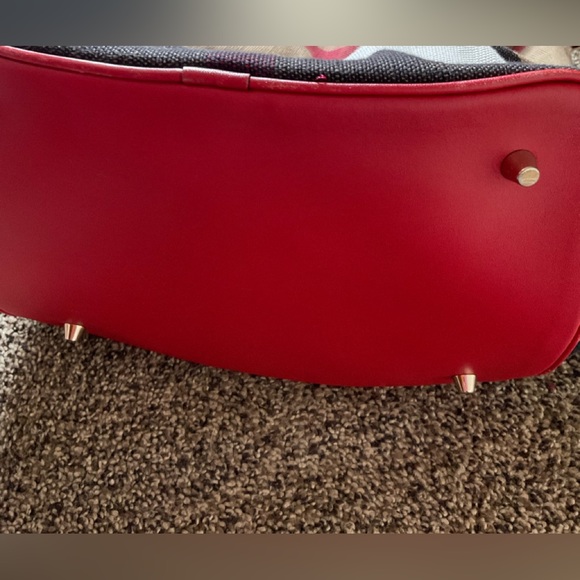 Large BURBERRY BAG AUTHENTIC!! - Picture 3 of 3